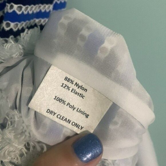 Sara Campbell Dress - Picture 4 of 8